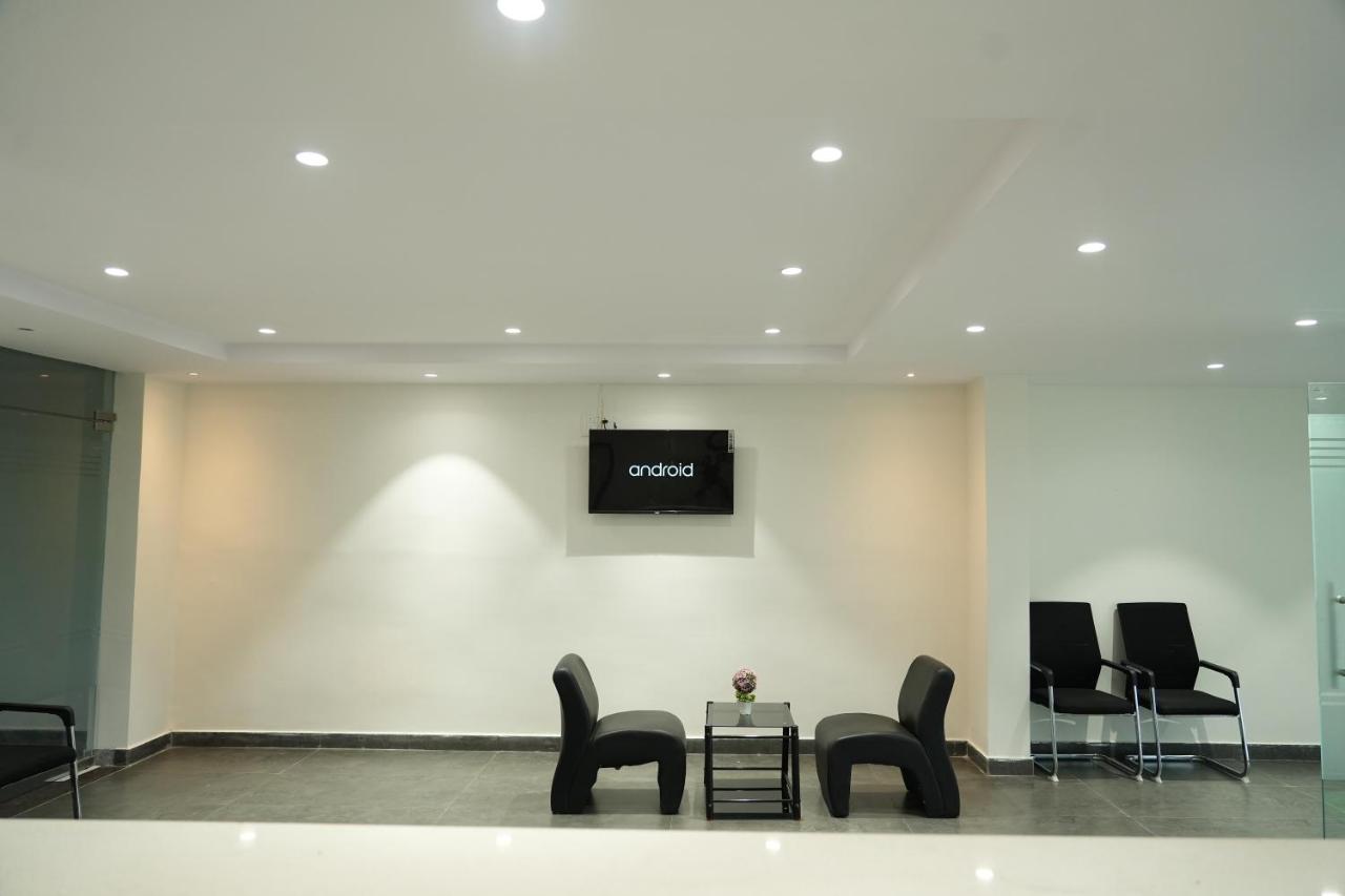 Hotel 5 Star Grand- Premium à Shamshabad Extérieur photo